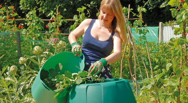 How to Use a Compost Tumbler - Planet Natural